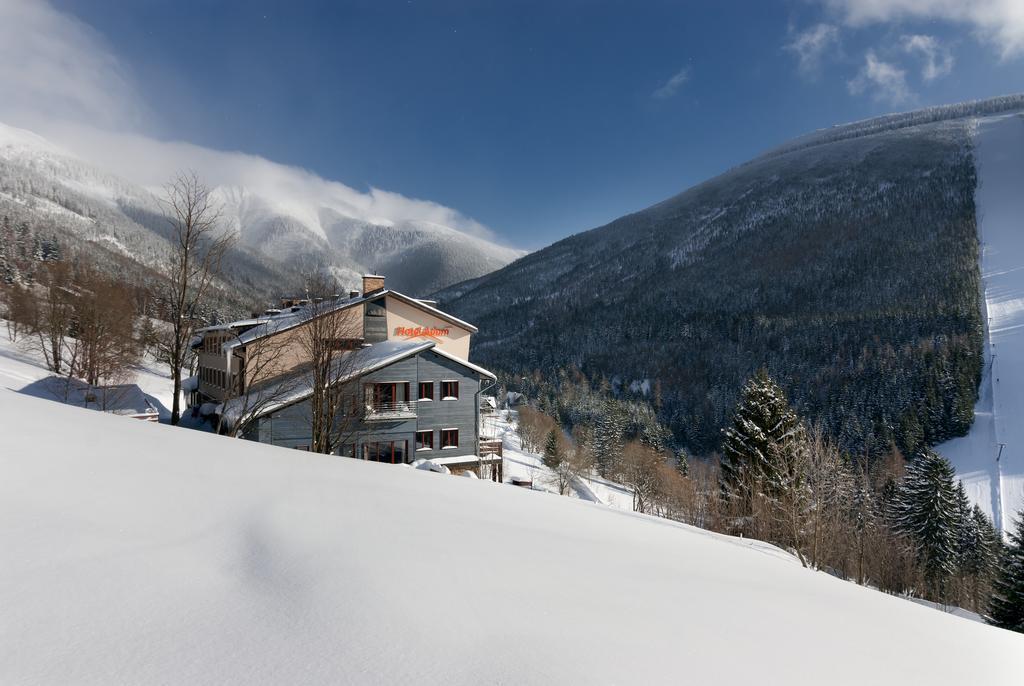 Hotel Adam Špindlerŭv Mlýn Eksteriør bilde